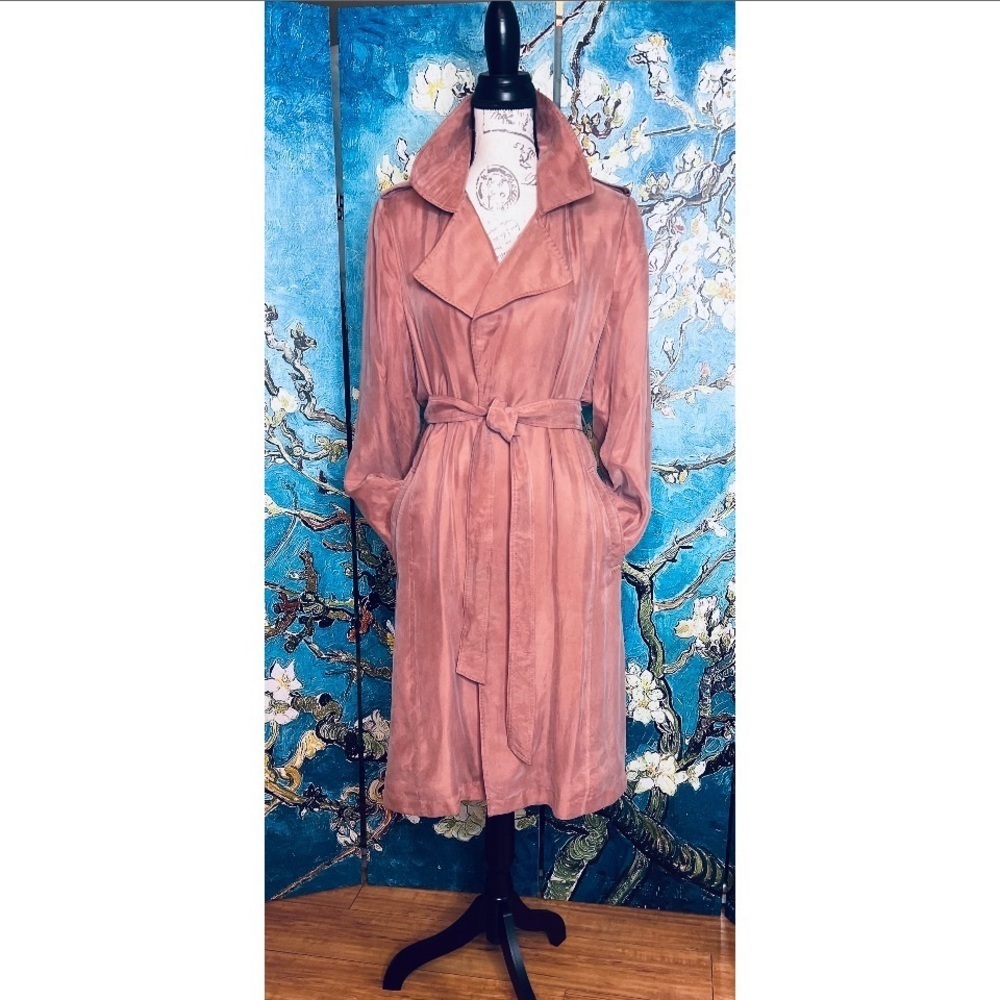 Banana Republic Sz L pink trench coat.